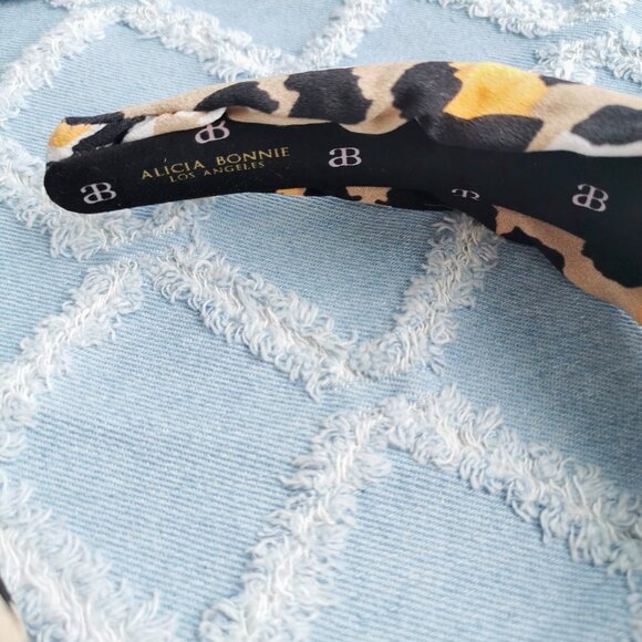 Alicia Bonnie leopoard On The Prowl Headband Trendy Fashion Accessories - Picture 3 of 3